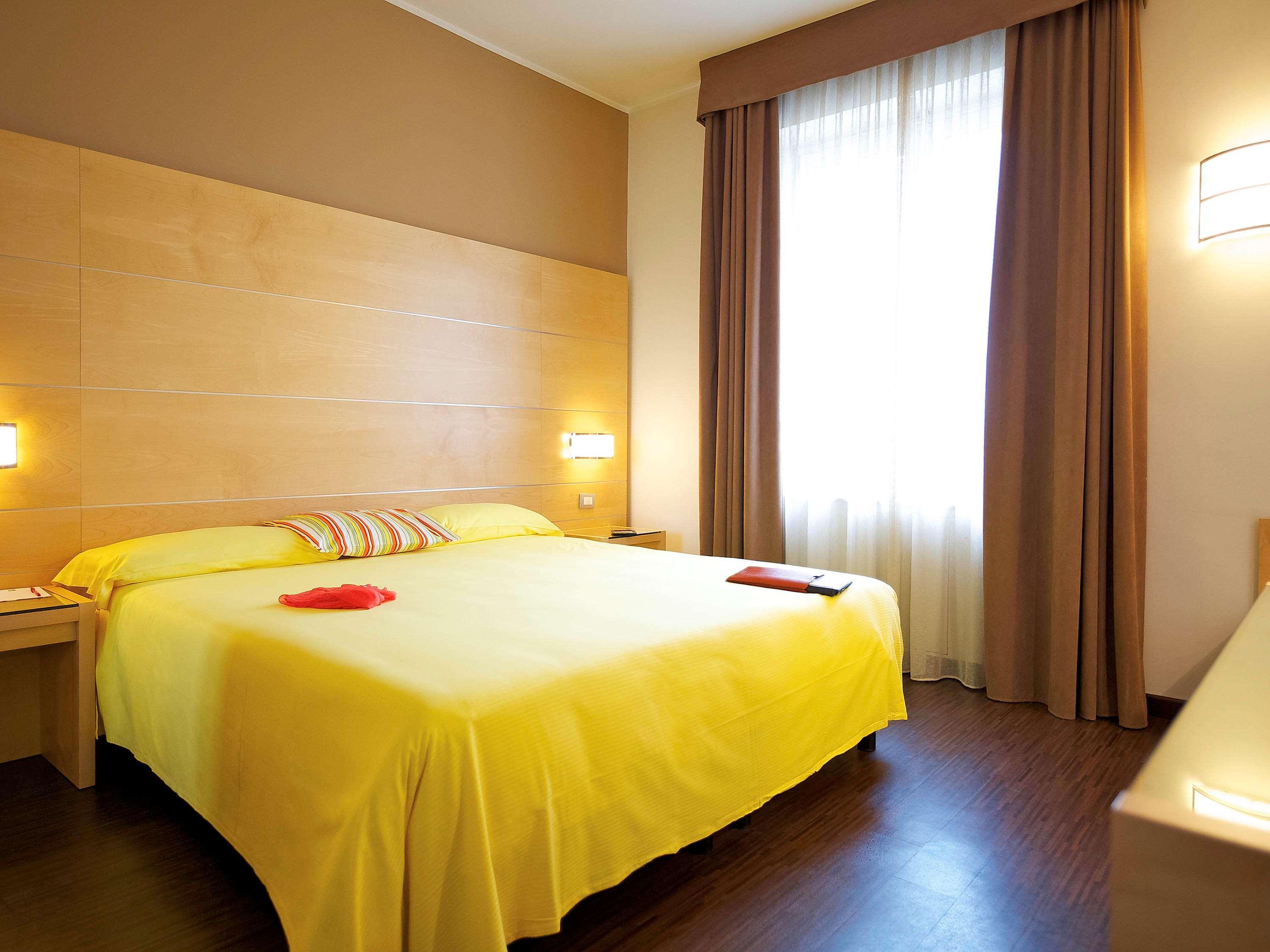 Ibis Styles Parma Toscanini Exterior foto