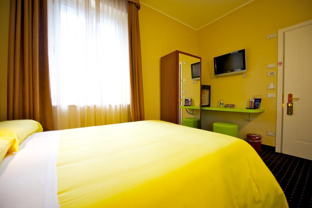 Ibis Styles Parma Toscanini Exterior foto